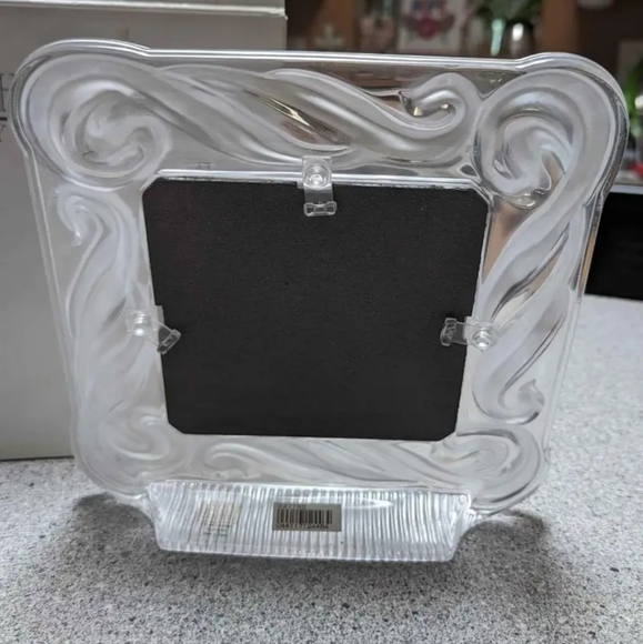 Fifth Ave crystal picture frame - Picture 2 of 3